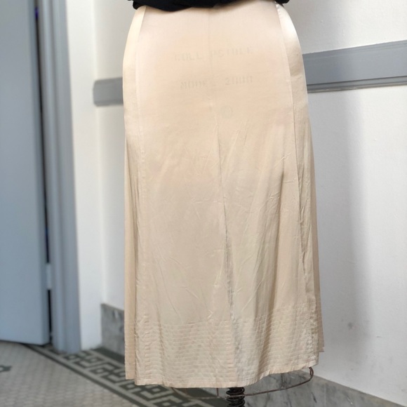 Silk ivory THEORY slip skirt - Picture 3 of 9